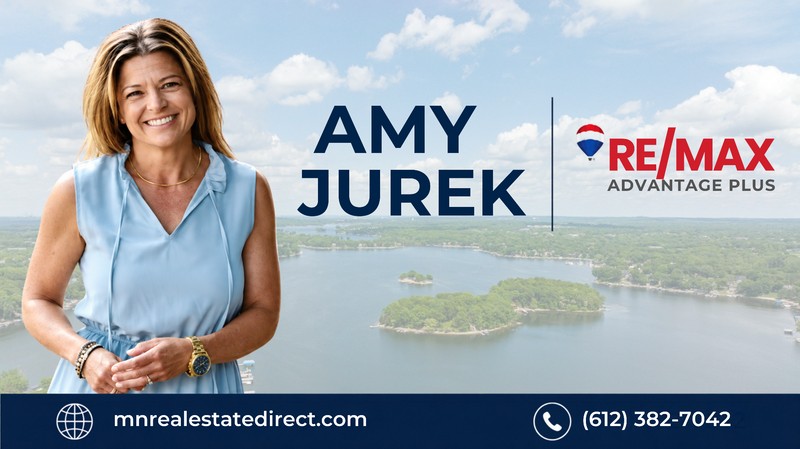 Amy Jurek of RE/MAX Advantage Plus with a Minnesota lake background