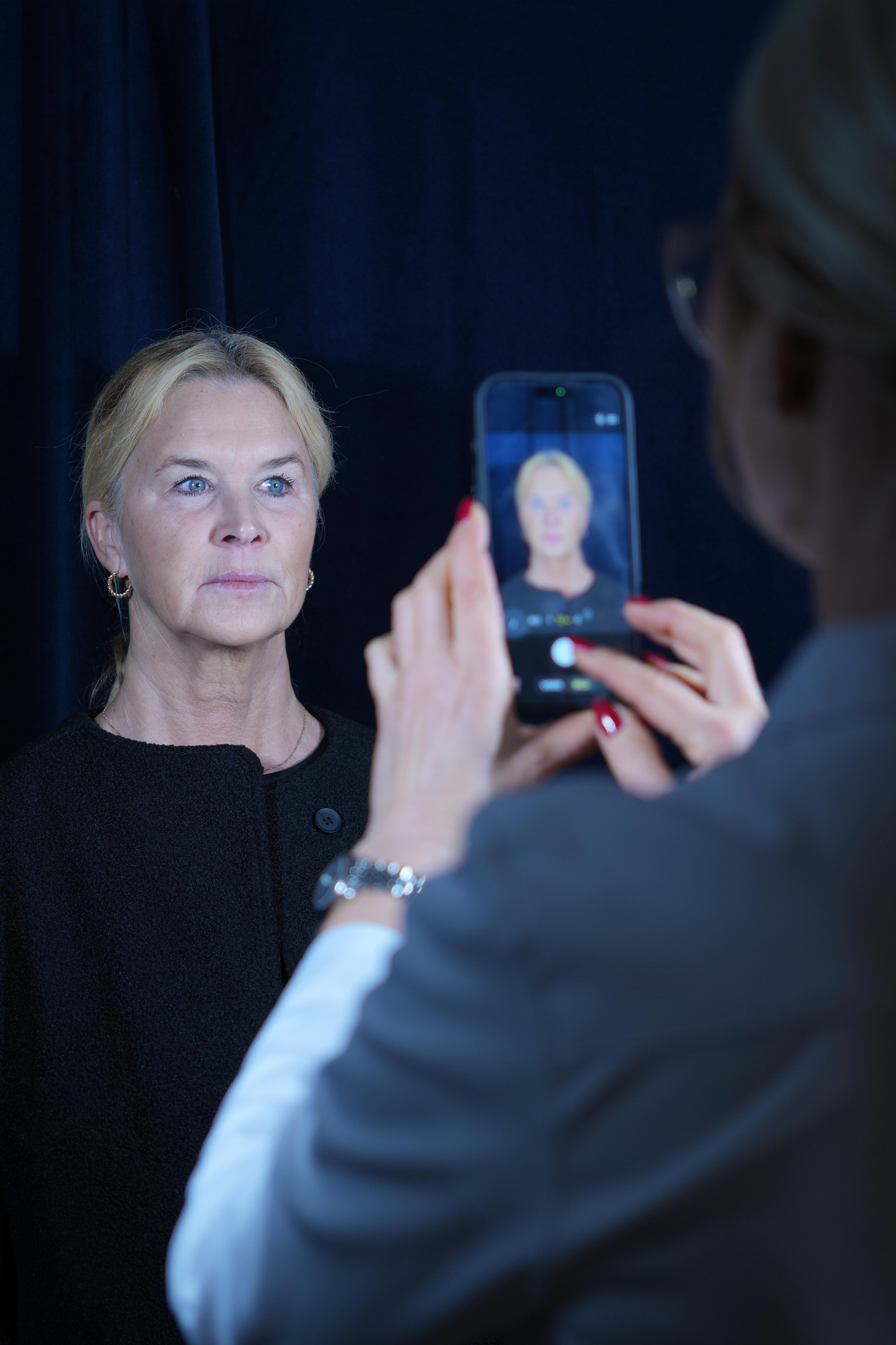 Konsultation där behandlingsplan diskuteras