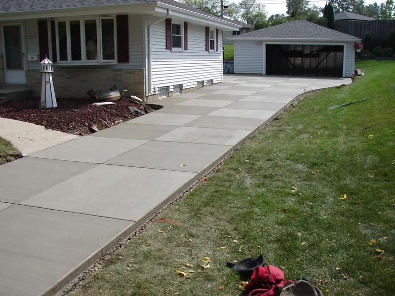 Delaware County Concrete builds and installs Driveway