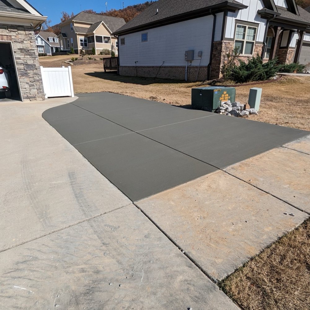 Delaware County Concrete builds and installs Patio