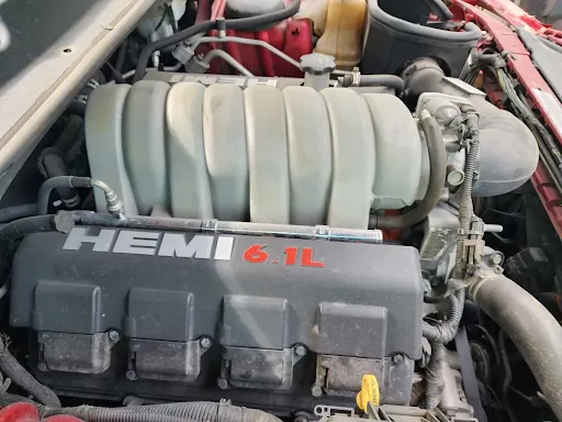 chrysler hemi engine 6.1L