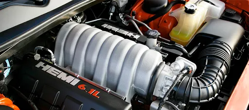 chrysler hemi engines 6.1L.