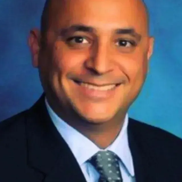 Gerardo Ramirez Production Manager Go-Fenetex screen manufacturing