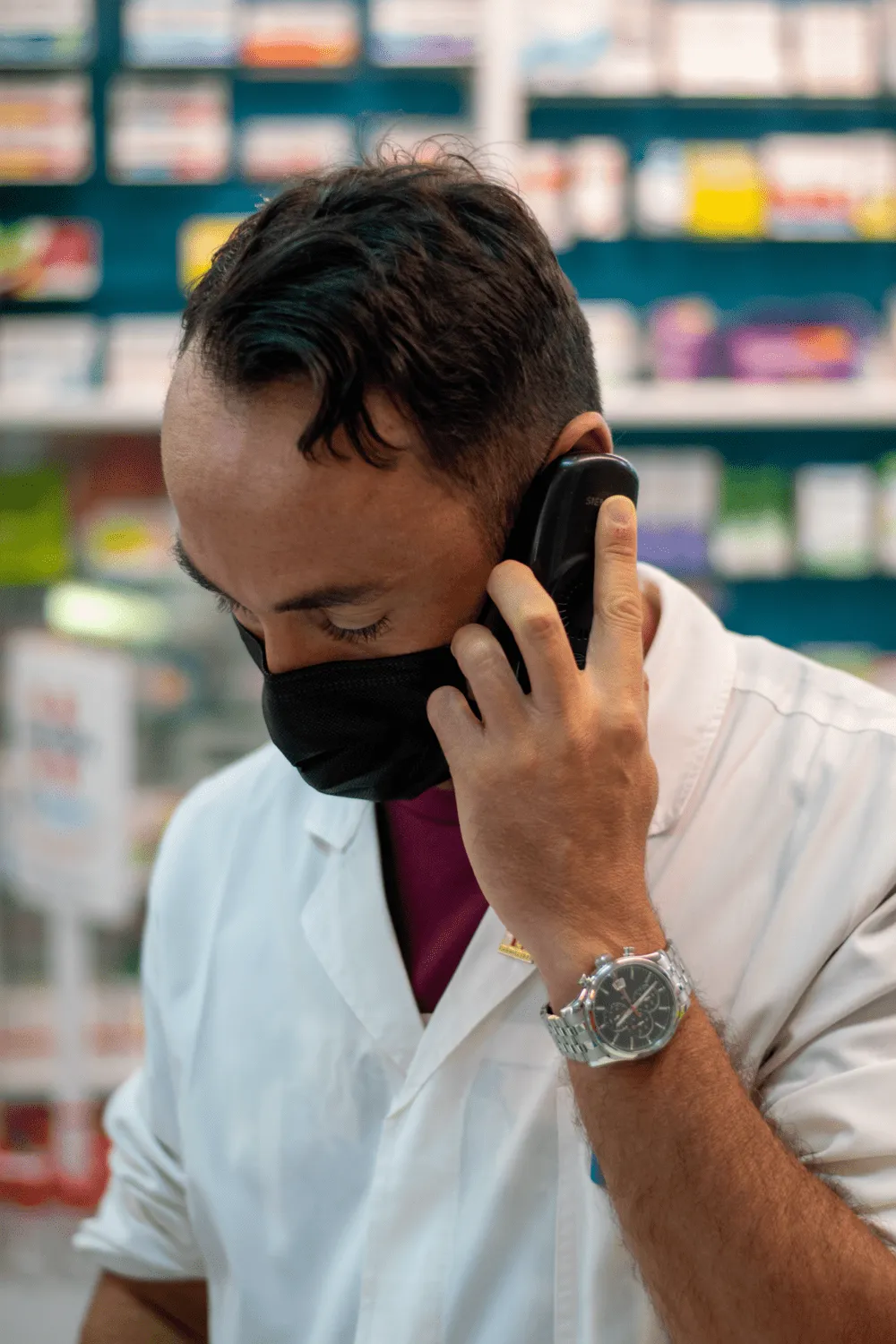 Farmacista chiama telefono