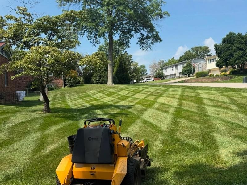 Lawn mowing service in frankfort, ky by precision lawn care