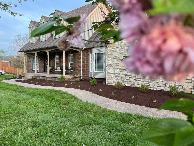 Lawn mowing service in frankfort, ky by precision lawn care