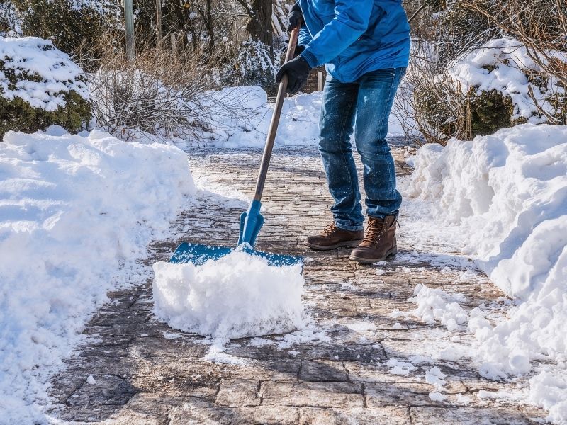 Sidewalk clearing services in frankfort
