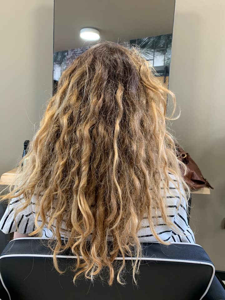 Capelli e Estate: Come Proteggerli con la Cheratina | Kherapy