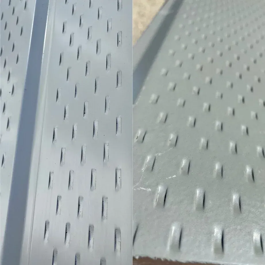 top and bottom of soffit vents