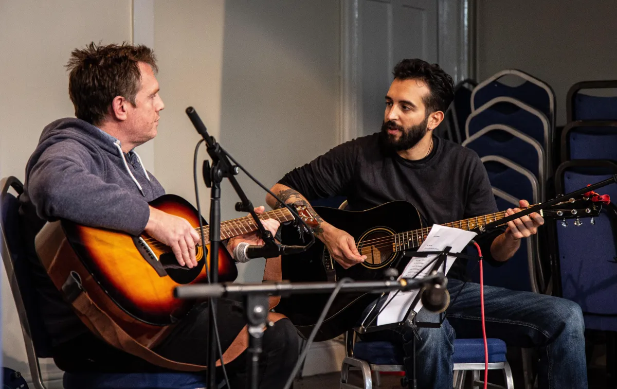 Beginner Guitar Lessons For Adult Guitarists