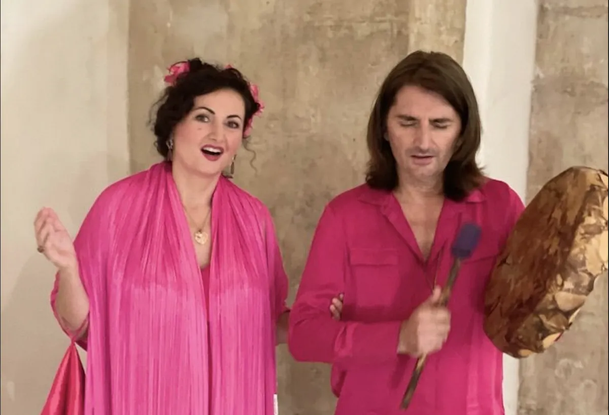 Matilda et David chantent ensemble