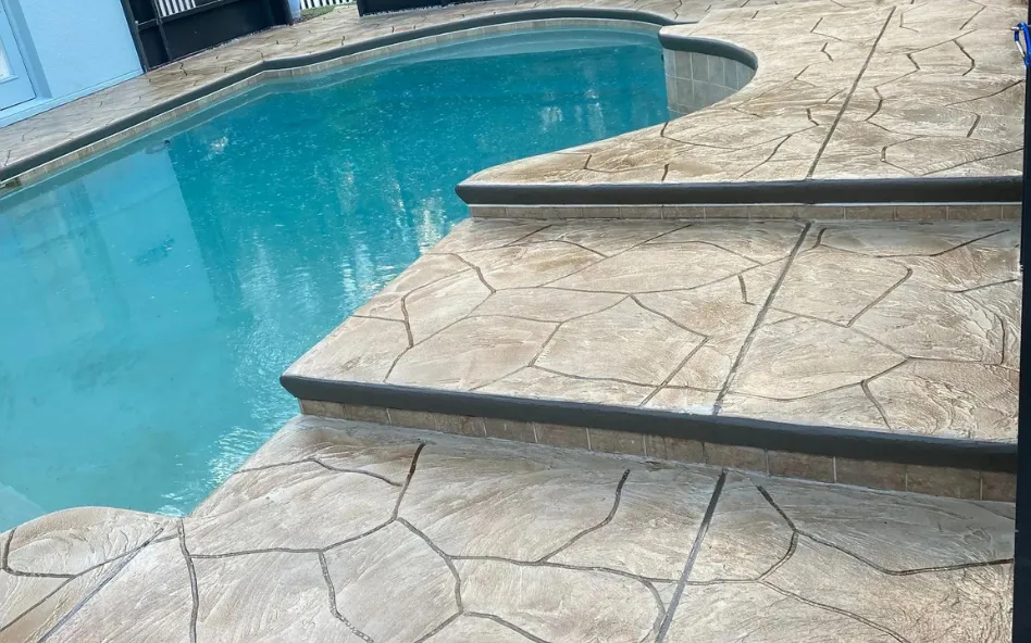 Ocala Concrete builds and installs pool deck.