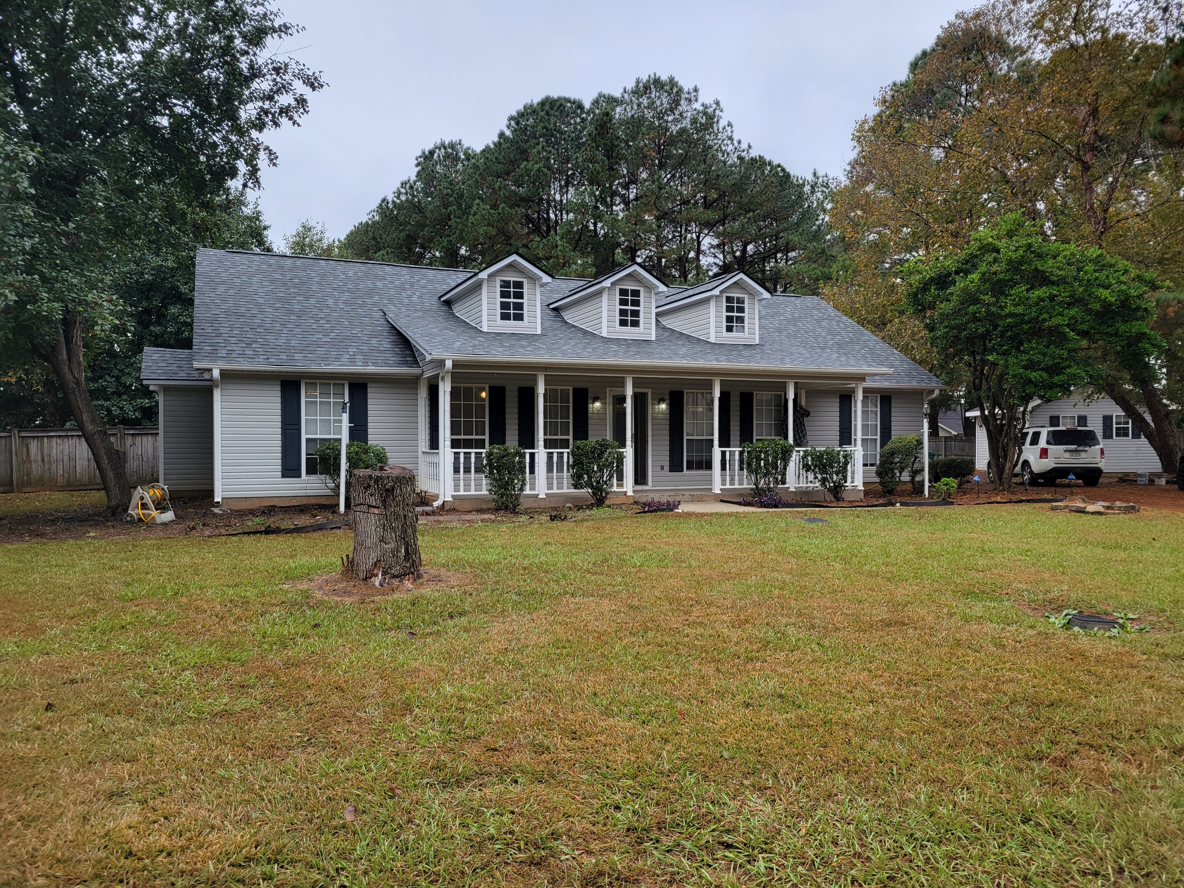 Selling a House With Tenants in Georgia | What Landlords Need to Know