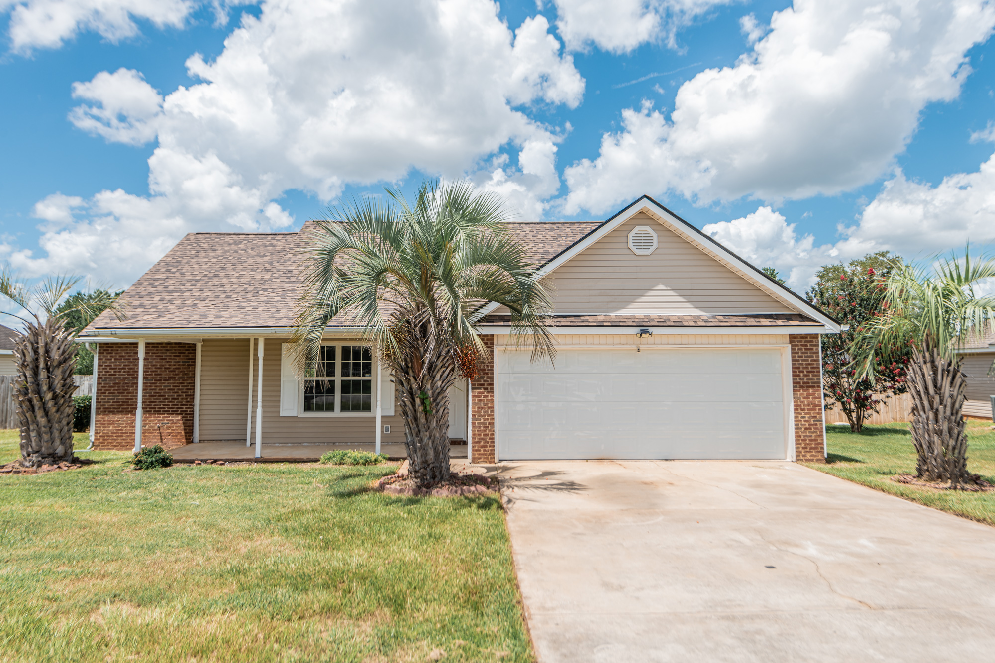 What Makes the Blue Ridge Subdivision in Bonaire, Georgia So Special?