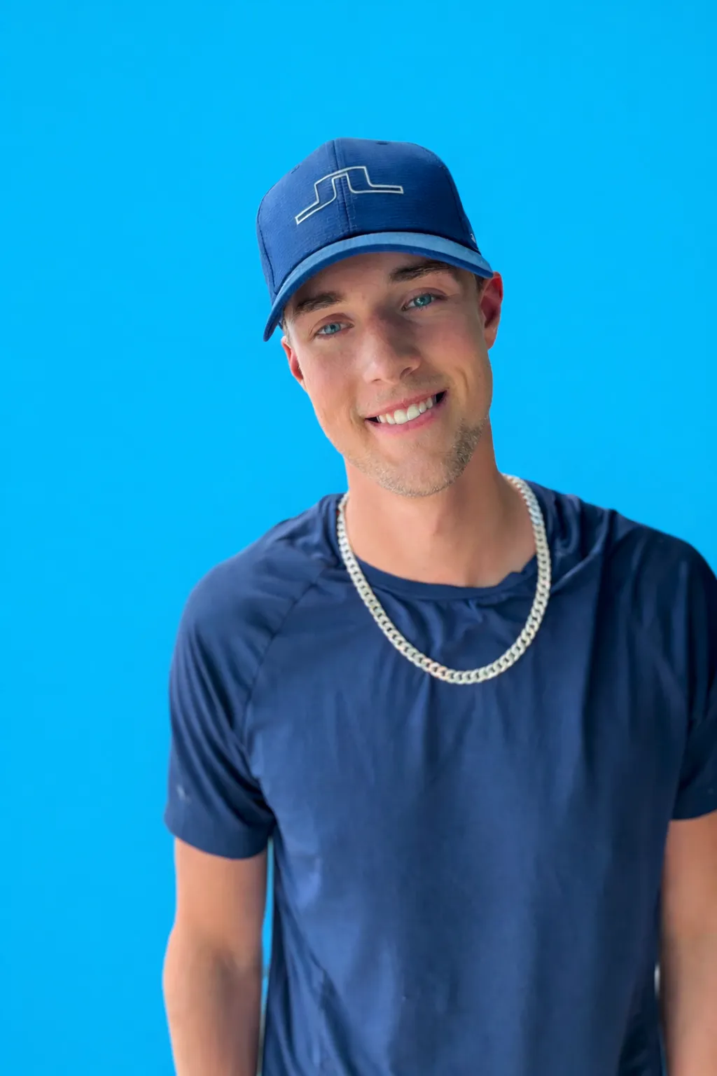 Kevin Linder vänskapscoach hjälper unga män