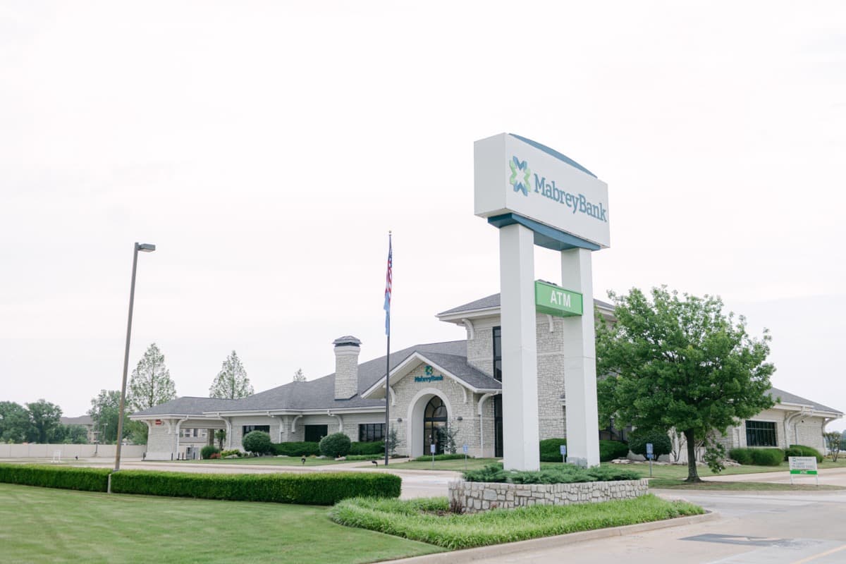 Exterior view of Mabrey Bank in Bixby Oklahoma, a key employer in the local business and financial corridor.