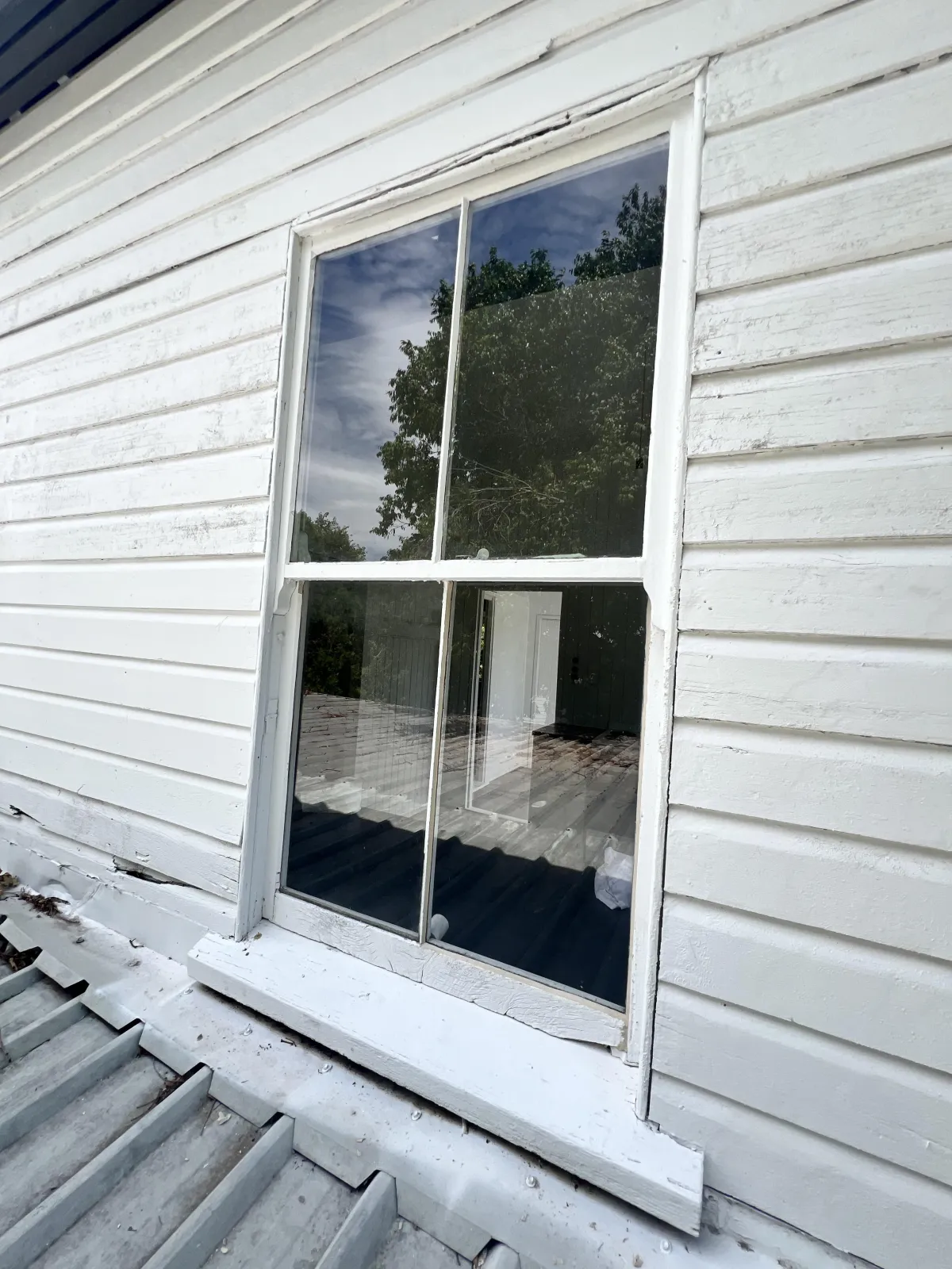 Timber Window Reputty & Glass Replacement