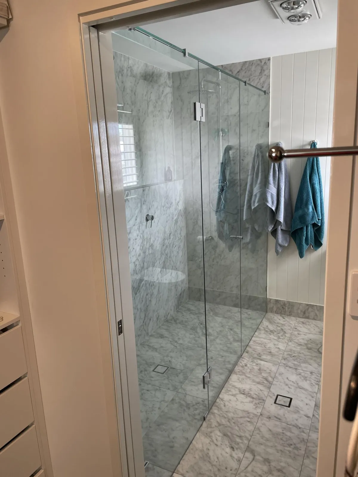 Frameless Shower Screen