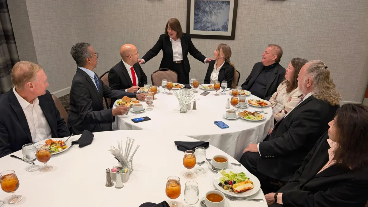 Diva R Mejias presenting at Mastermind luncheon