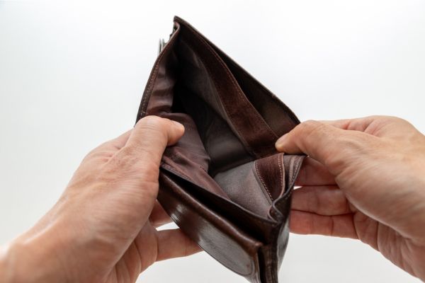 Losing money because or business failure in trades