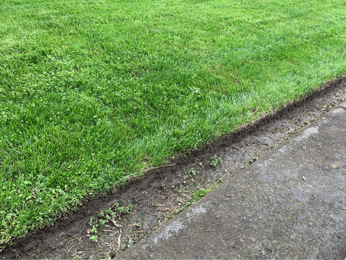Edging in Hinckley