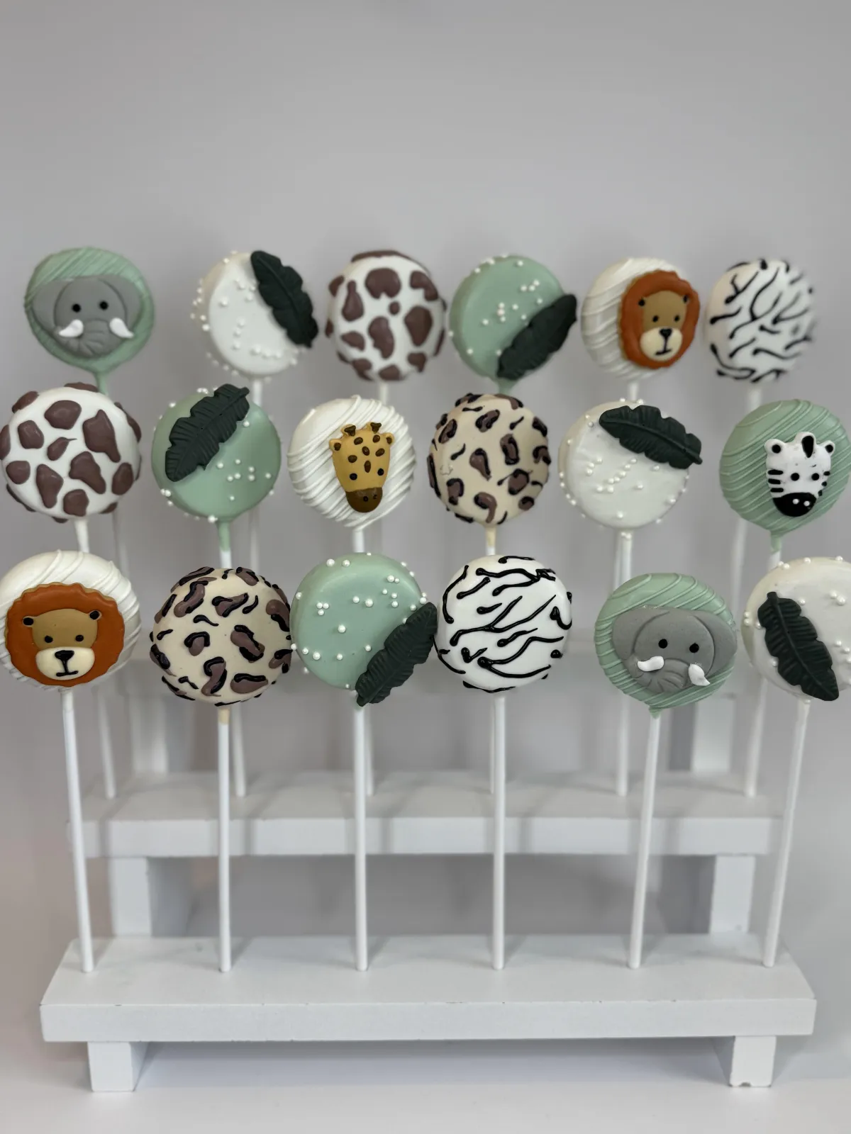 Jungle Cake Pops in Idaho Falls