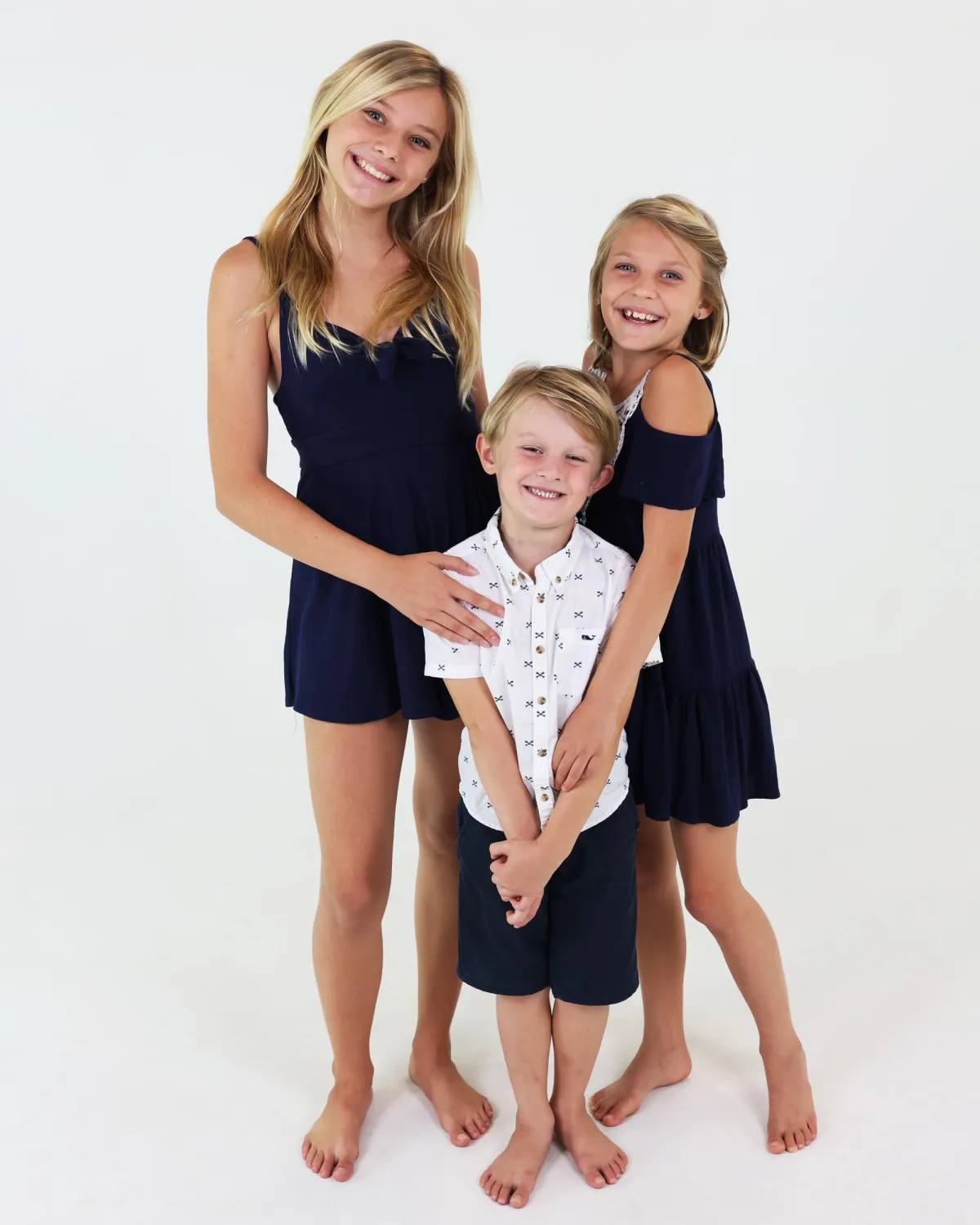 Family portraits in Honolulu photo studio. 