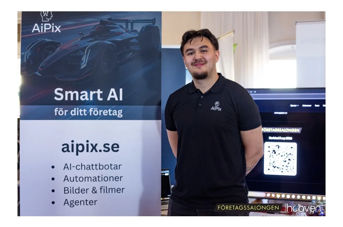 Porträtt av Lucas Åkesson i minimalistisk arkitektonisk miljö med varmt naturligt ljus