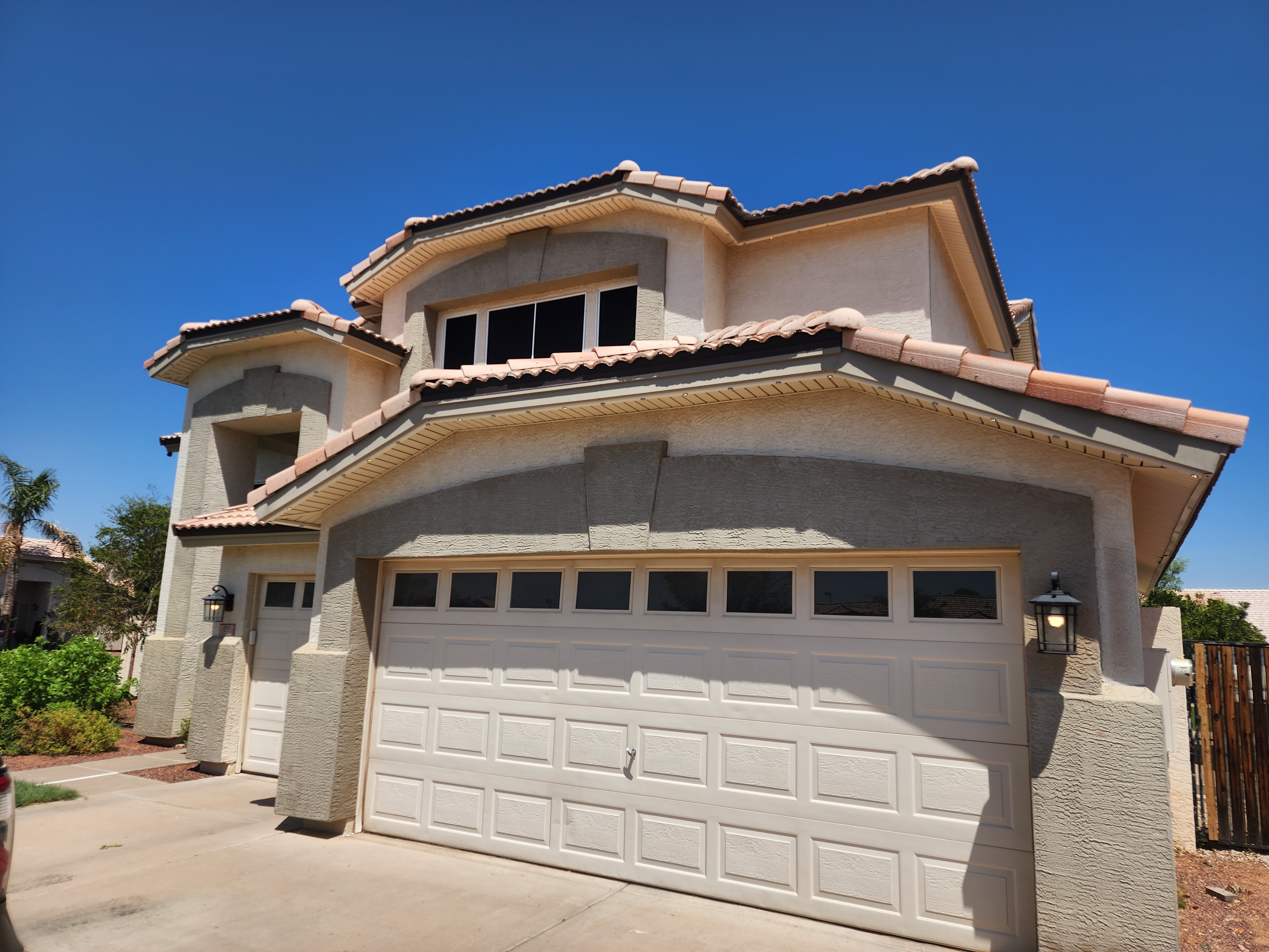 Two Story Permanent Trim Lighting Phoenix, AZ | Halo Home Lighting