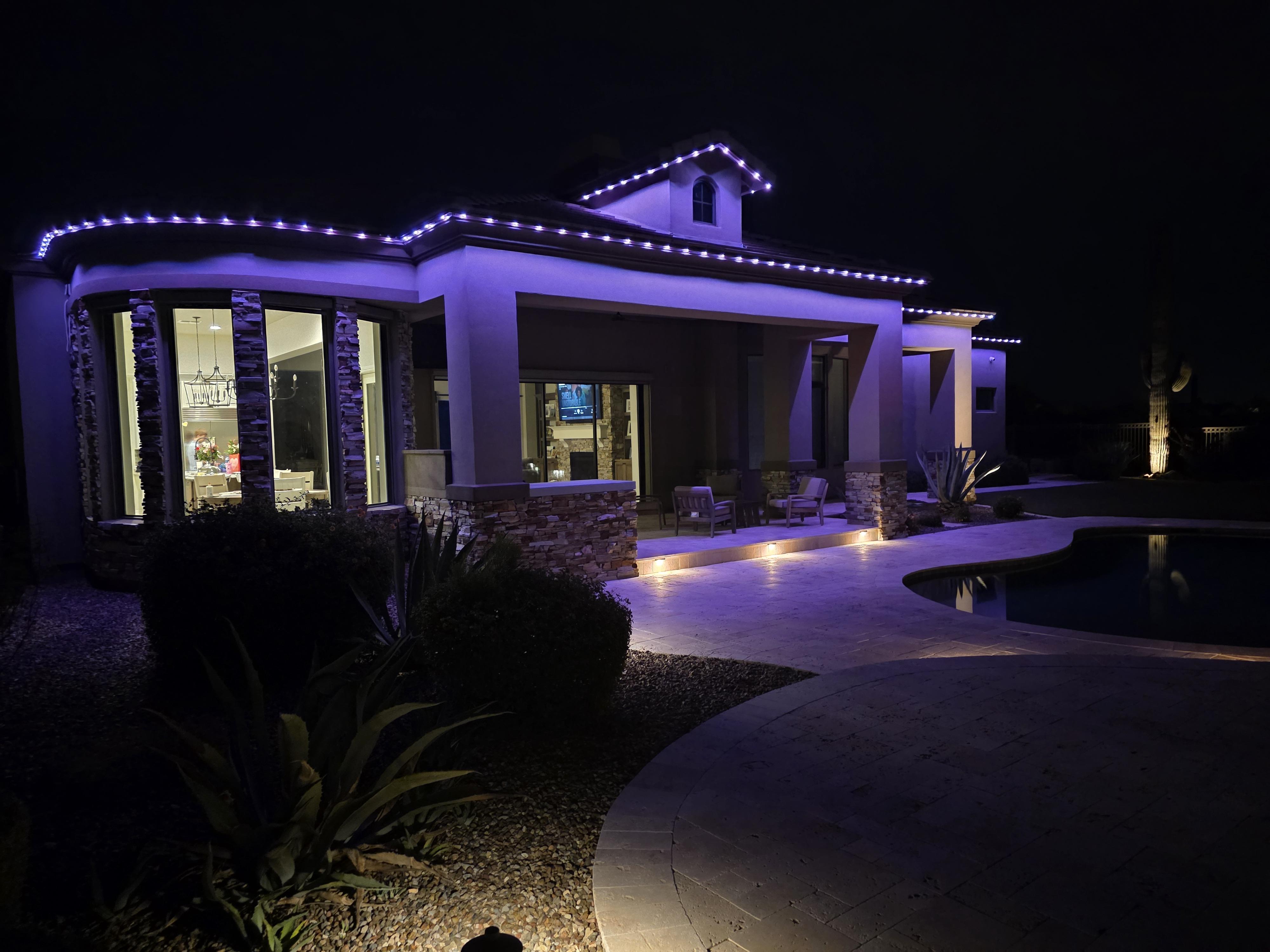 Trim Lighting Around Rounded Roofline Phoenix, AZ | Halo Home Lighting