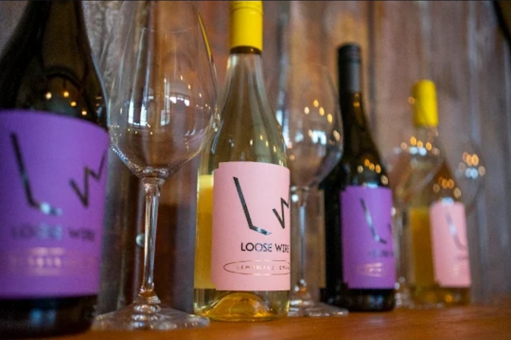 Loose Wire wine bottles and glasses