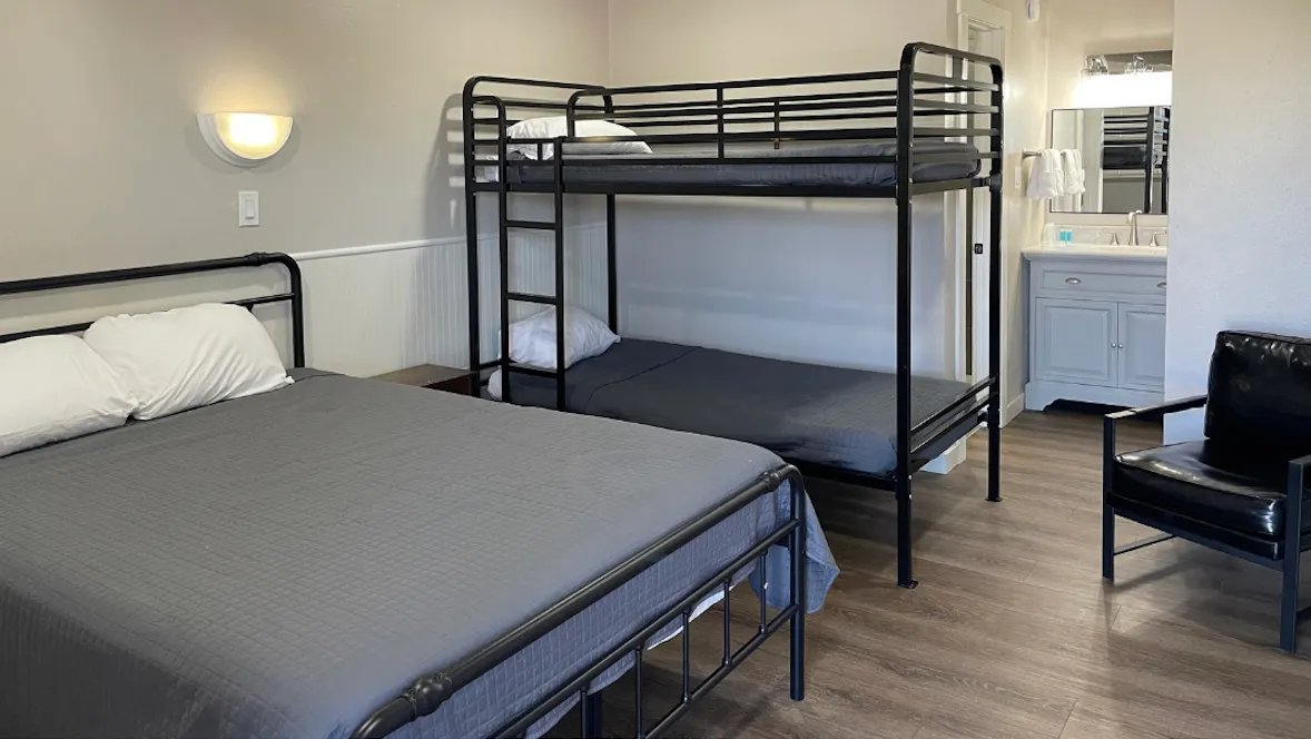 Bunk bed and queen bed in private cabin upgrade