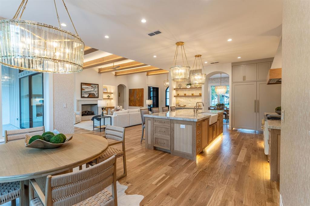 white and brown wooden kitchen cabinet