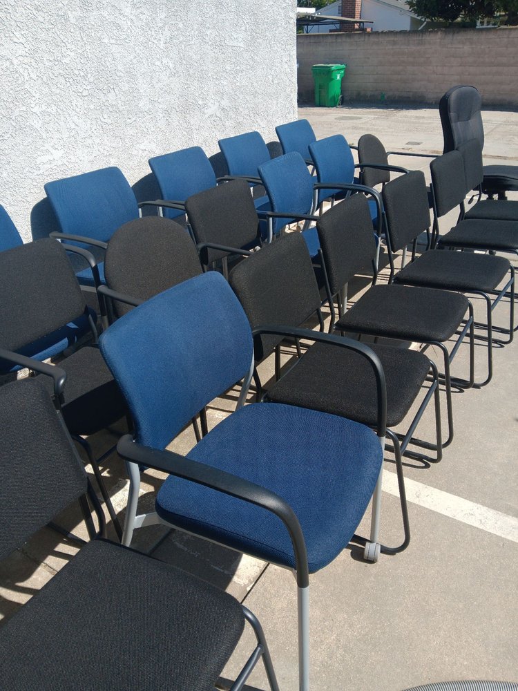 Upholstery and window cleaning result in a Santa Maria home — offered to homeowners and commercial/office clients in Santa Barbara County and San Luis Obispo County.