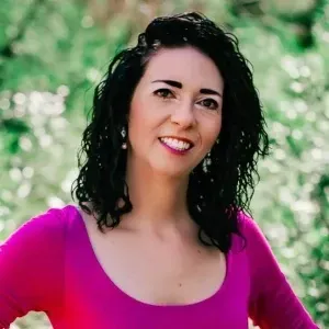 Britnie Hurd - Your Stellar Story Strategizer, Solopreneur Forecaster for Confident Clarity. Creator of Confident Clarity Astrology, Speaker, and Teacher.