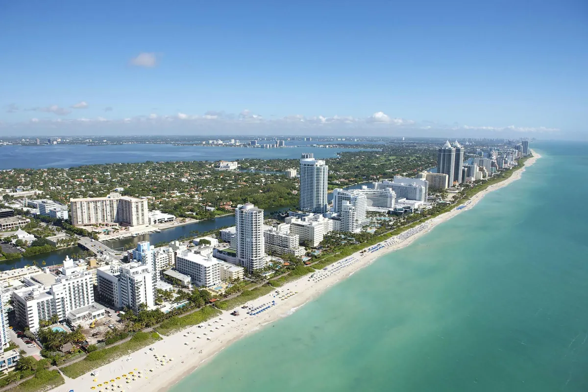 Skyline de Miami Florida - mercado inmobiliario de inversión