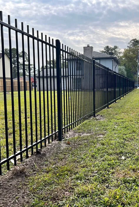 Wood Fence Installation & Repair in 