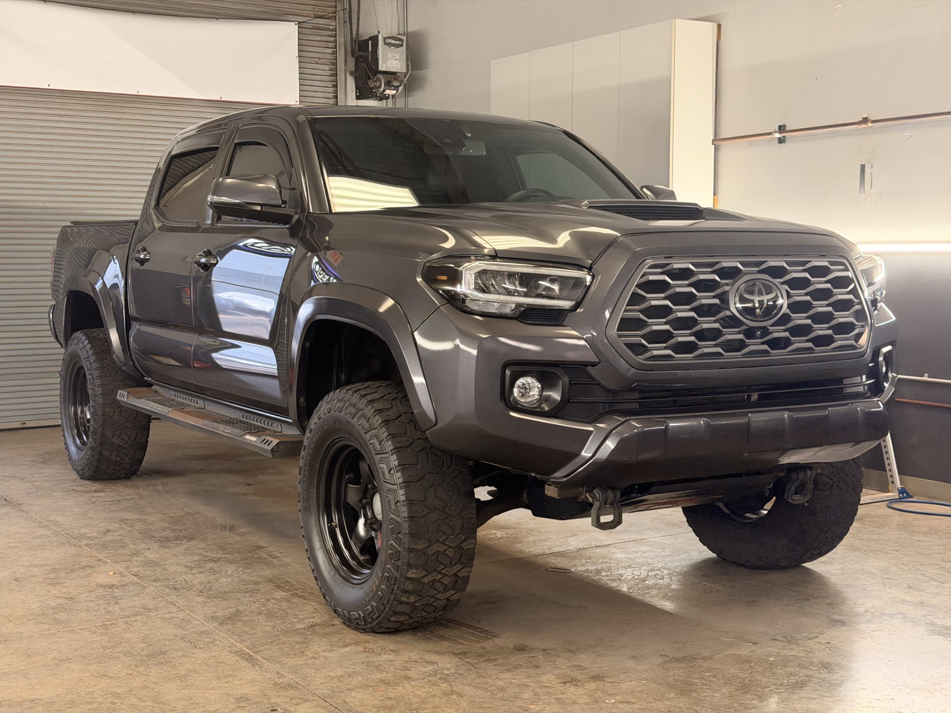 Vehicle detailed at Island Elite Detail’s Kihei studio