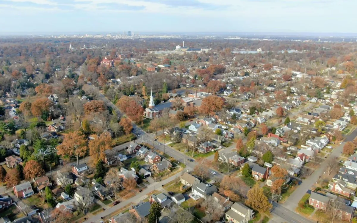 Davis tavern in historic middletown