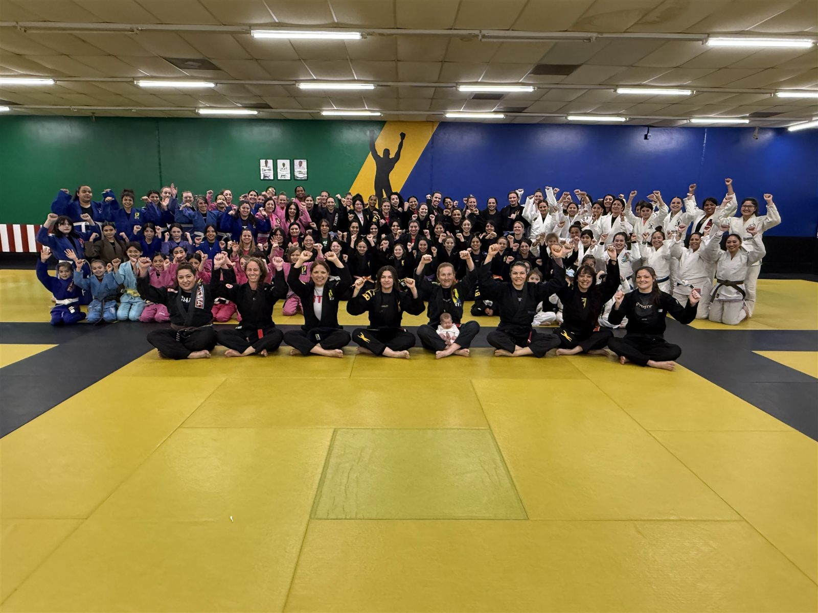 Women of Brazilian Top Team San Antonio training together in gi