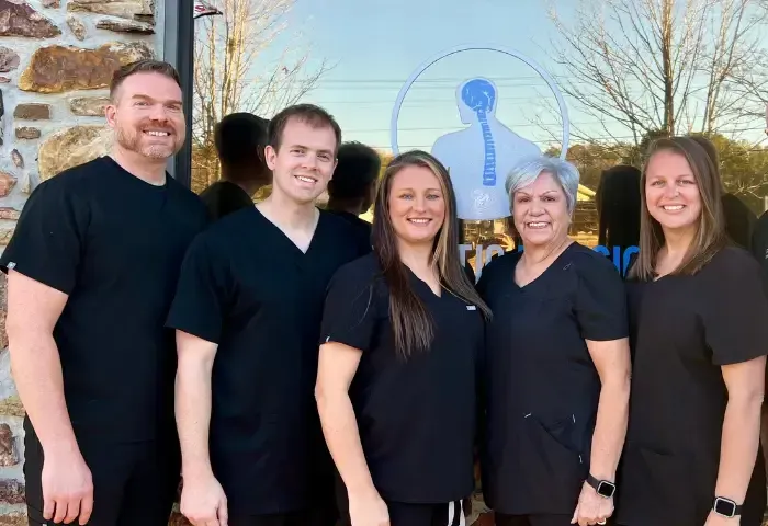staff team photo chiropractor tupelo