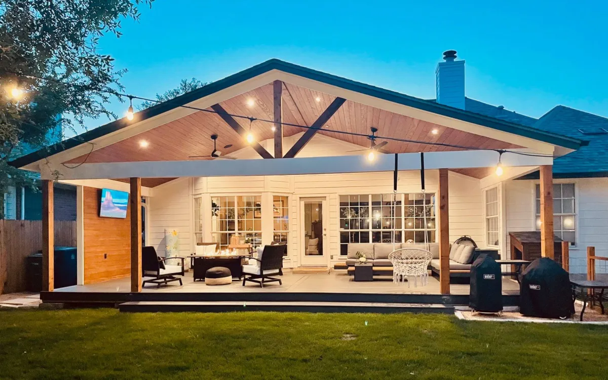 a man with a driller and a hat on