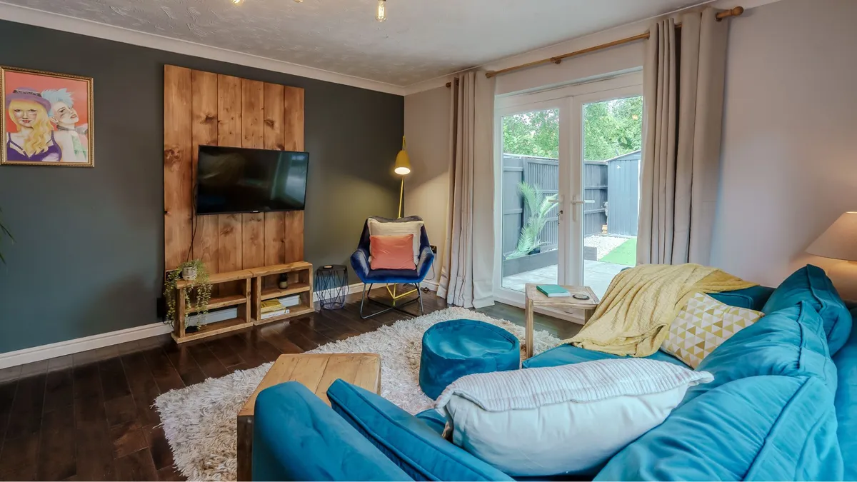 The Blue House living room, short stay Norwich