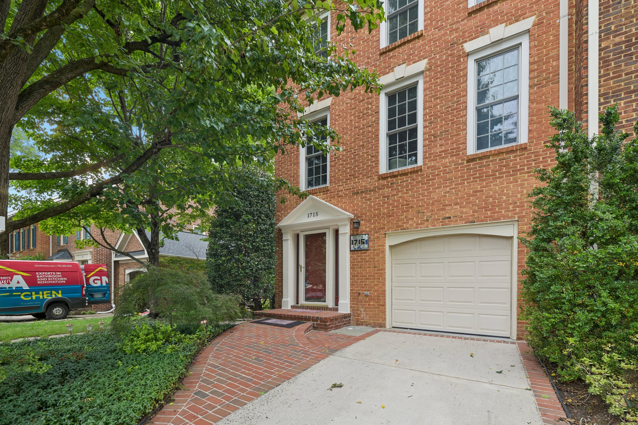 Selling Your House in Alexandria: Timeline & Tips