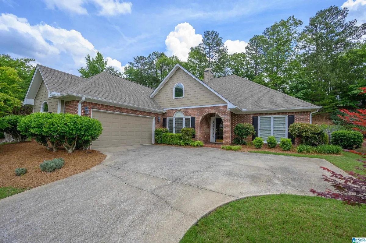 Hoover Concrete builds and installs Driveway