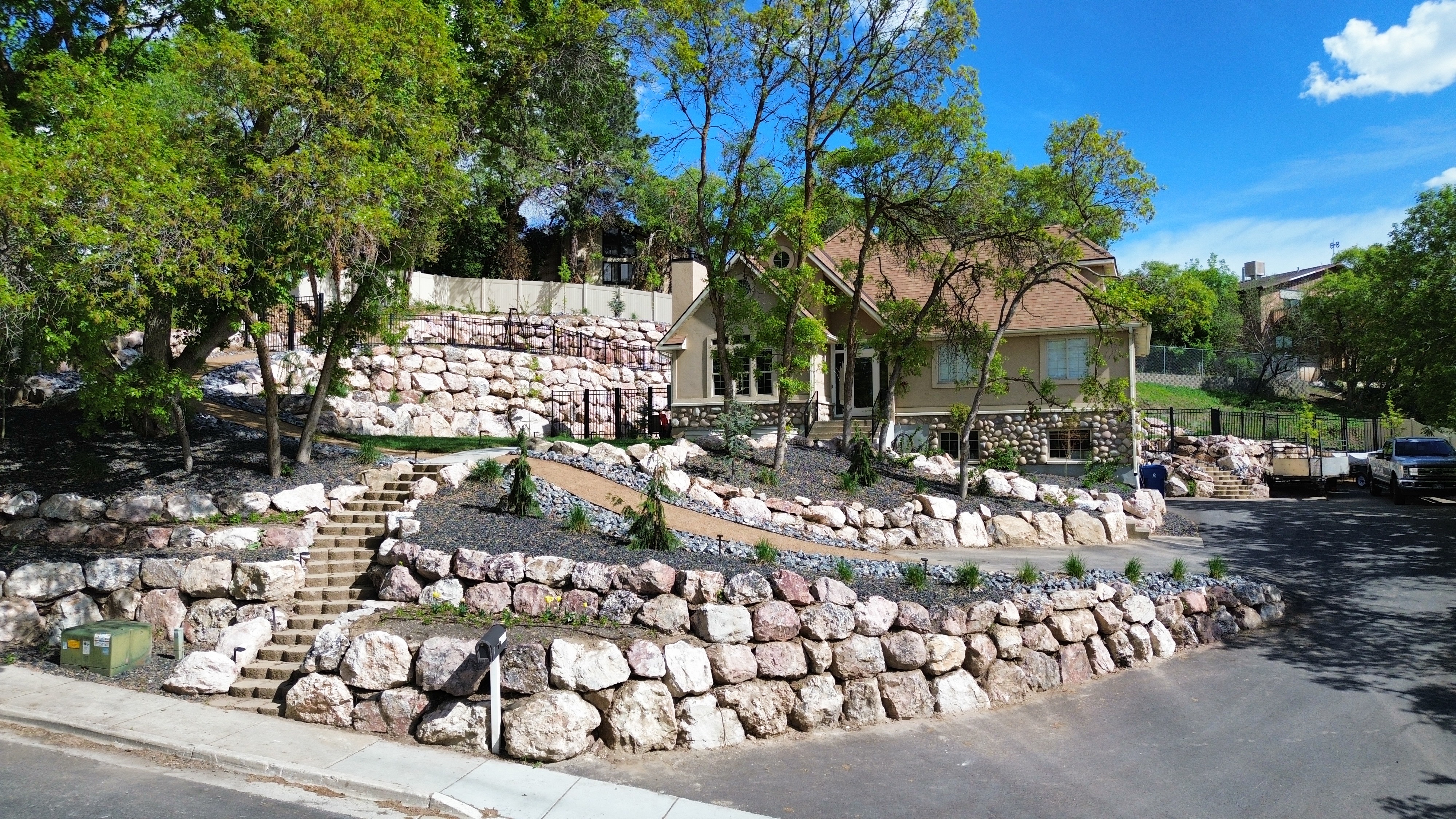  Landscape Design & Build