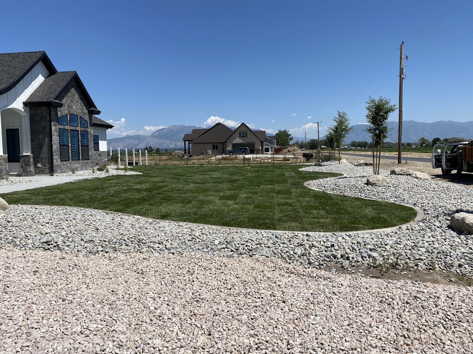  Landscape Design & Build