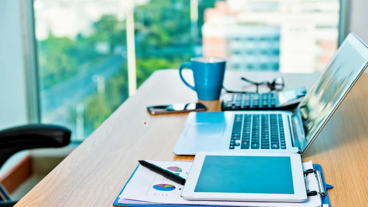 The Ultimate Checklist for a Sparkling Office: From Desks to Breakrooms