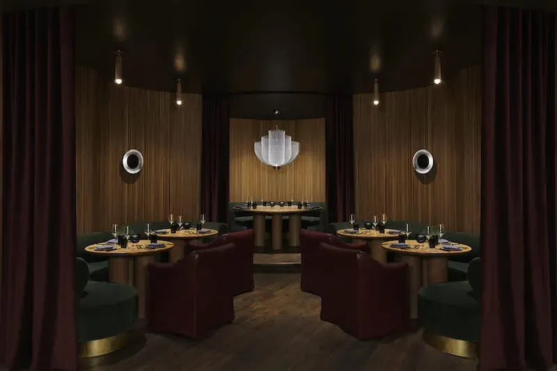 How Wood Flooring Colors Influence Material Selection in Commercial Interiors