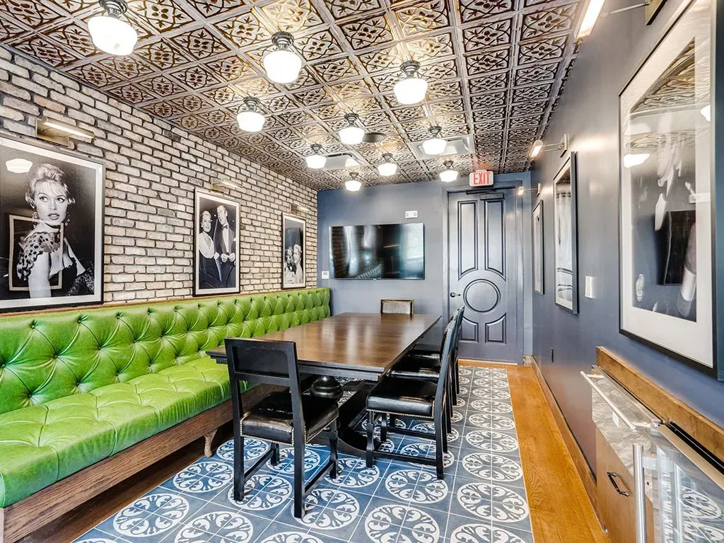 How Wood Ceilings Extend Flooring Design Across Vertical Surfaces
